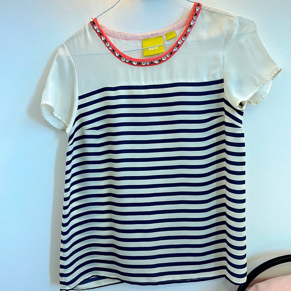 Anthropologie MAEVE top. Small